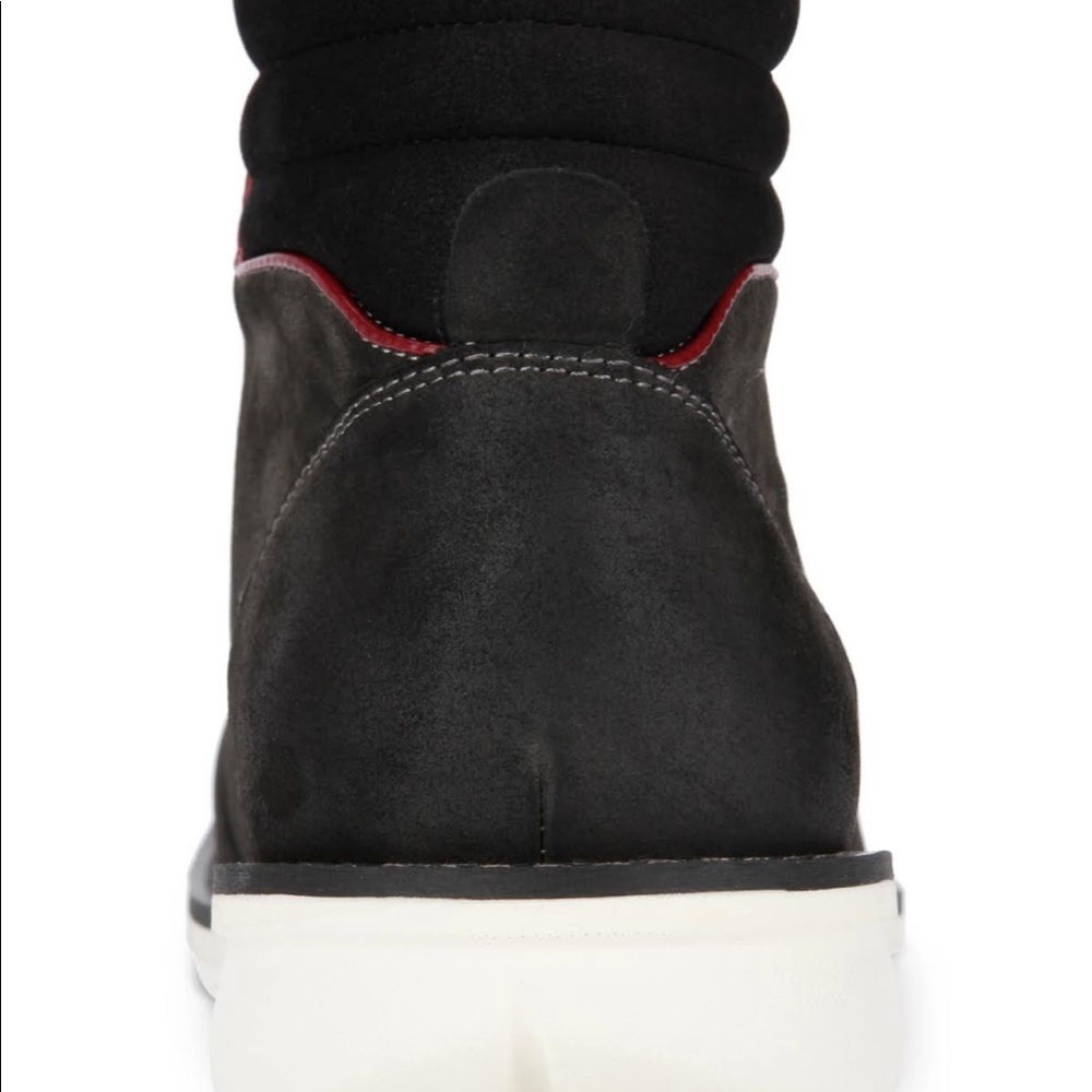 New Shoes - Picture 2 of 4